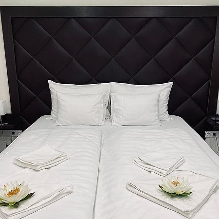 Hotel Lotus Hermina-major 外观 照片
