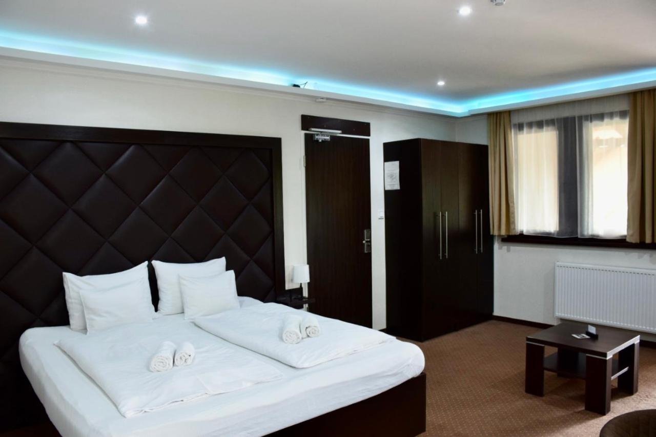 Hotel Lotus Hermina-major 外观 照片