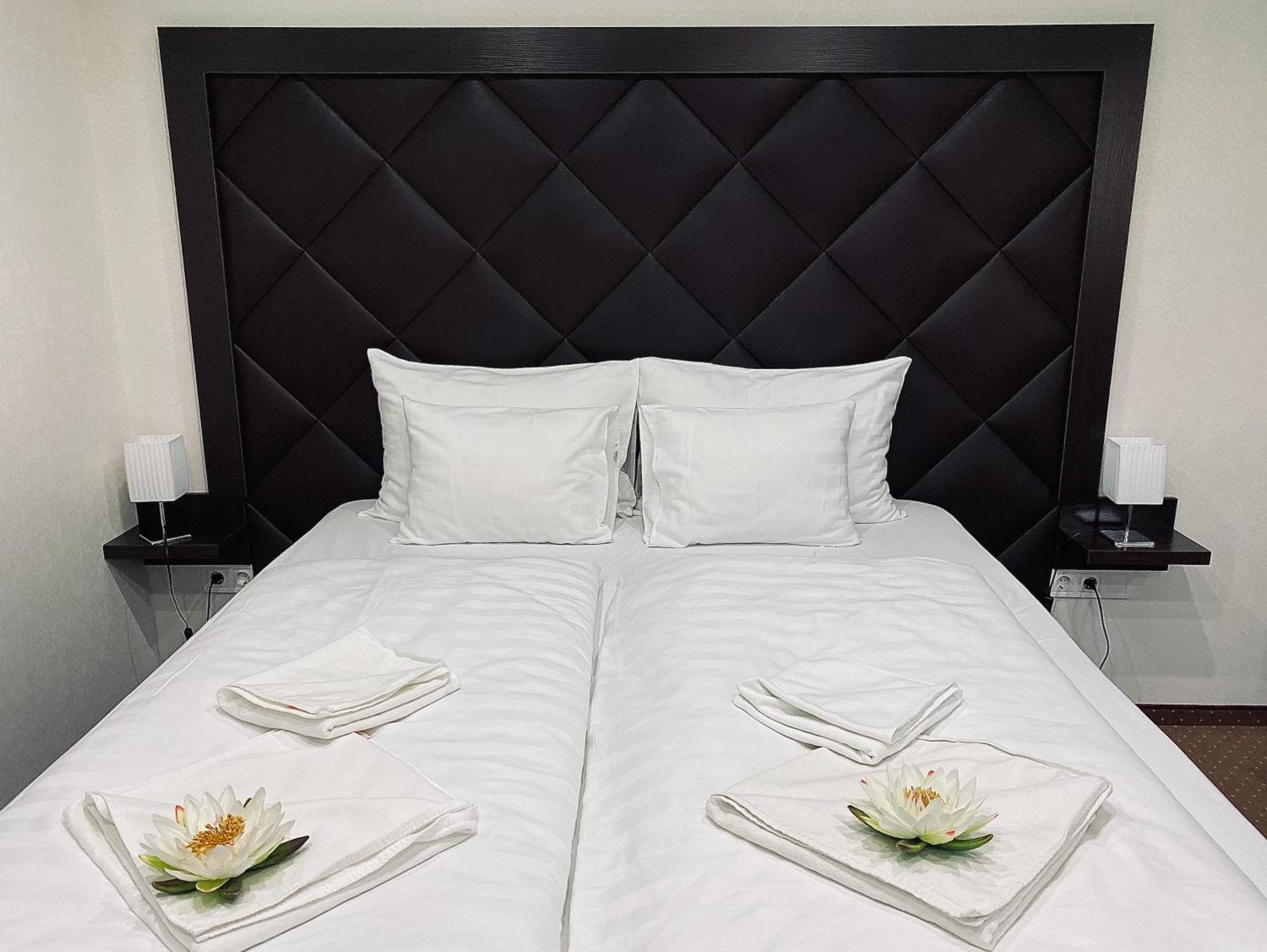 Hotel Lotus Hermina-major 外观 照片